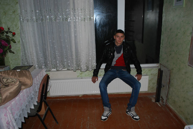  4003691  Vanea, 32 ,    