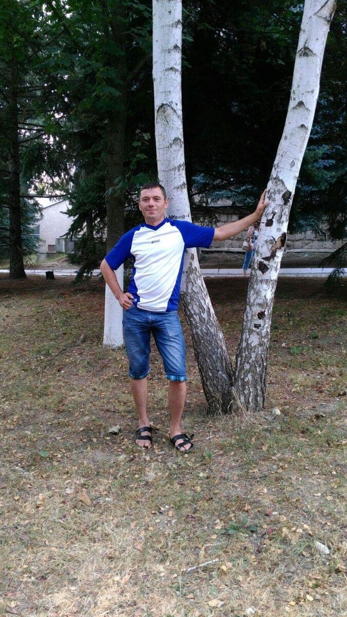  10602081  Oleg, 44 ,    