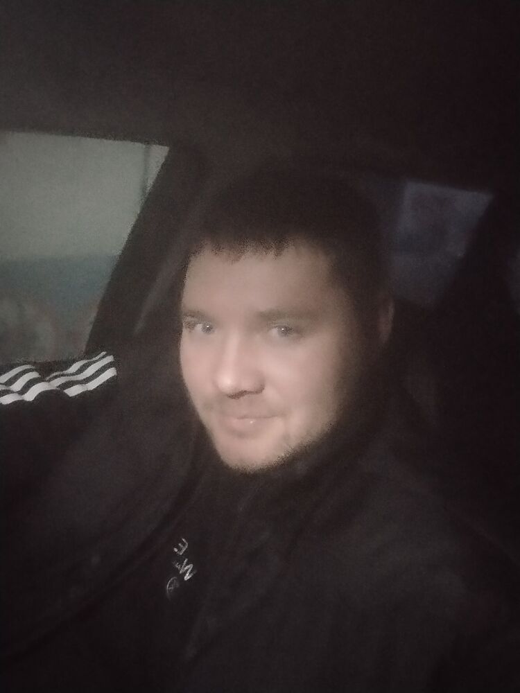  41537441  Russkii, 35 ,    