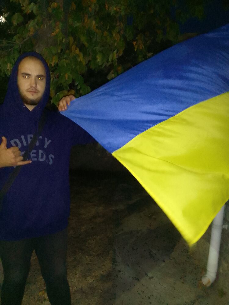  38802131  Evgeniv, 25 ,    