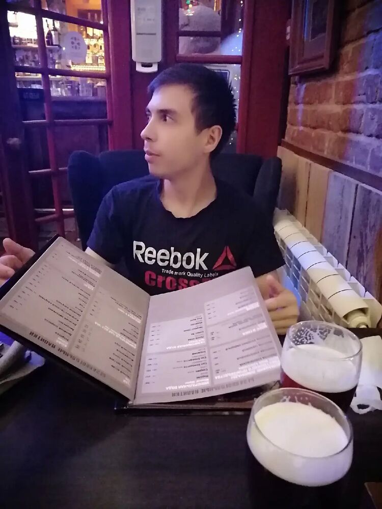  26063491  Vlad, 28 ,    