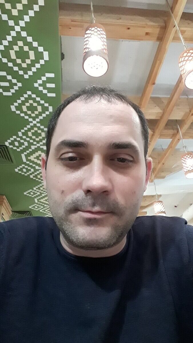  22360611  , 35 ,    