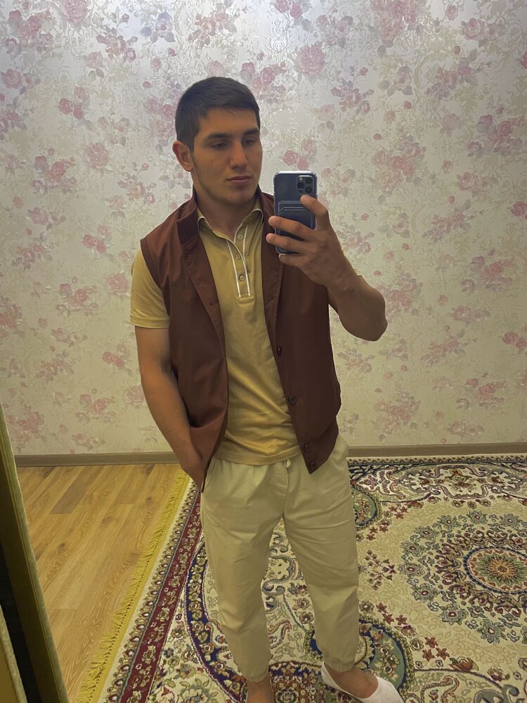  39150141  Amir, 22 ,    