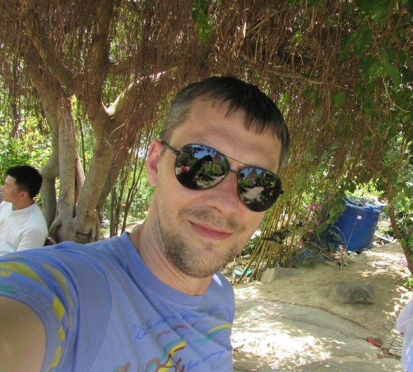  20491961  Anton, 42 ,    