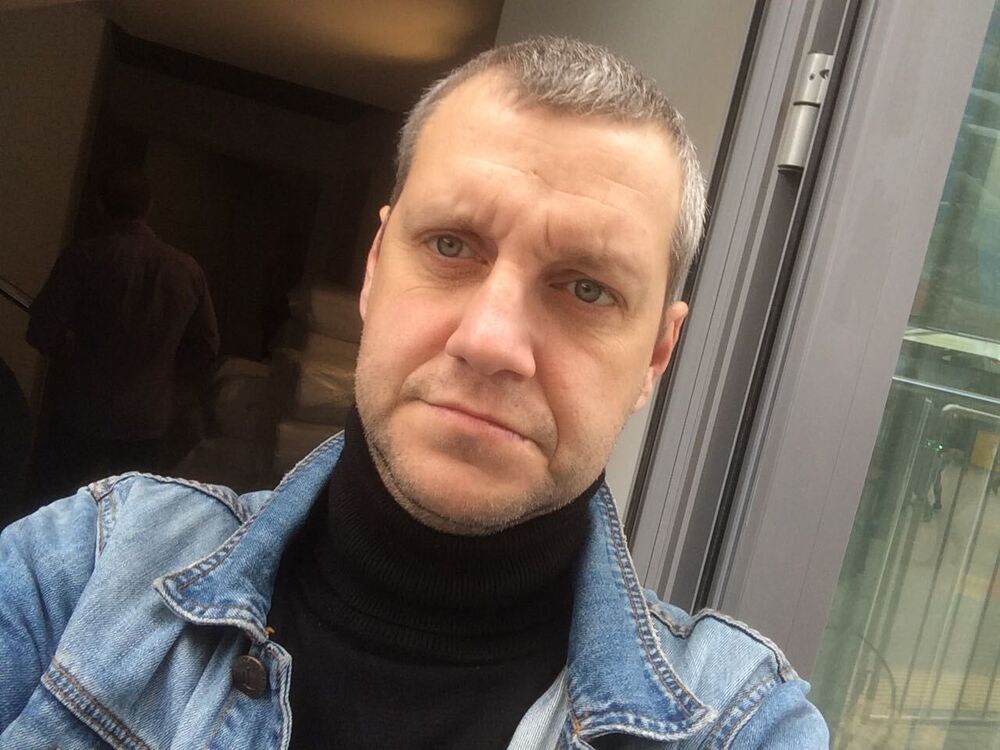  --,   , 44 ,     , c 