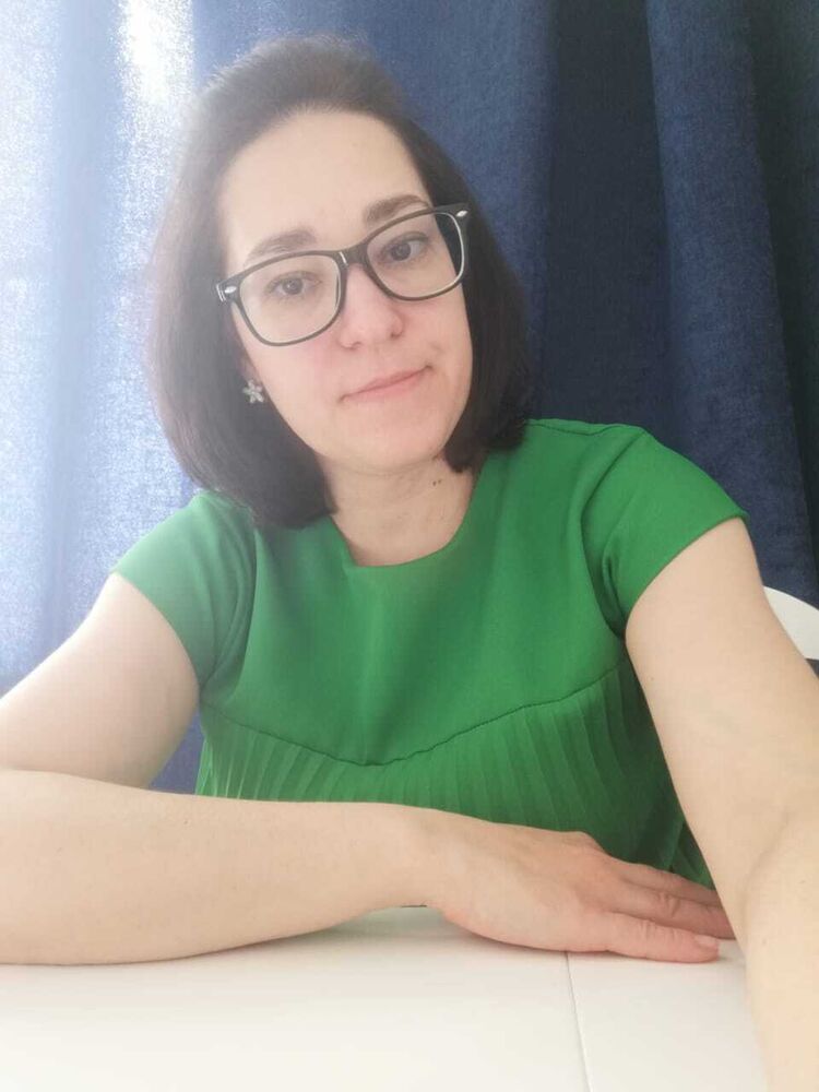  42182641  Galina, 44 ,    