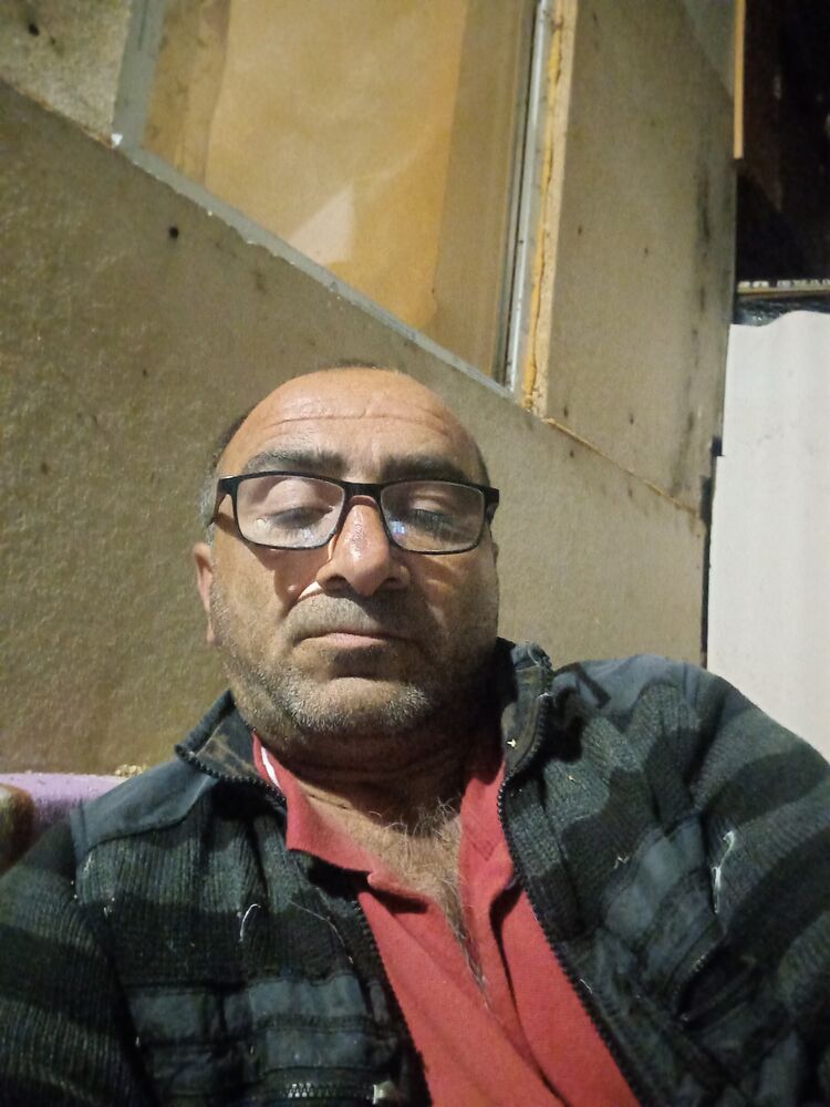  47431281  , 53 ,    