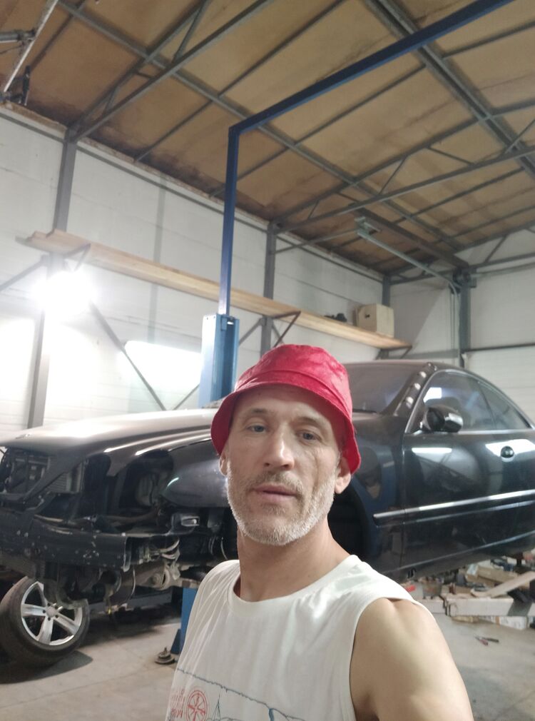  30846971  , 44 ,     