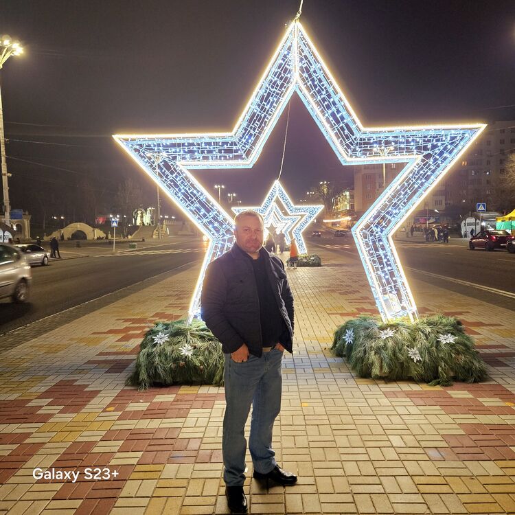  ,   Valeriu, 41 ,   ,   , c 