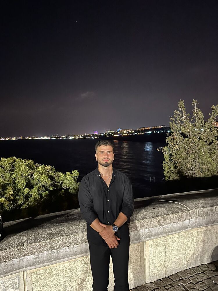  54361491  Ufuk, 24 ,    