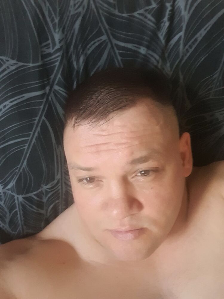  35692151  , 46 ,    
