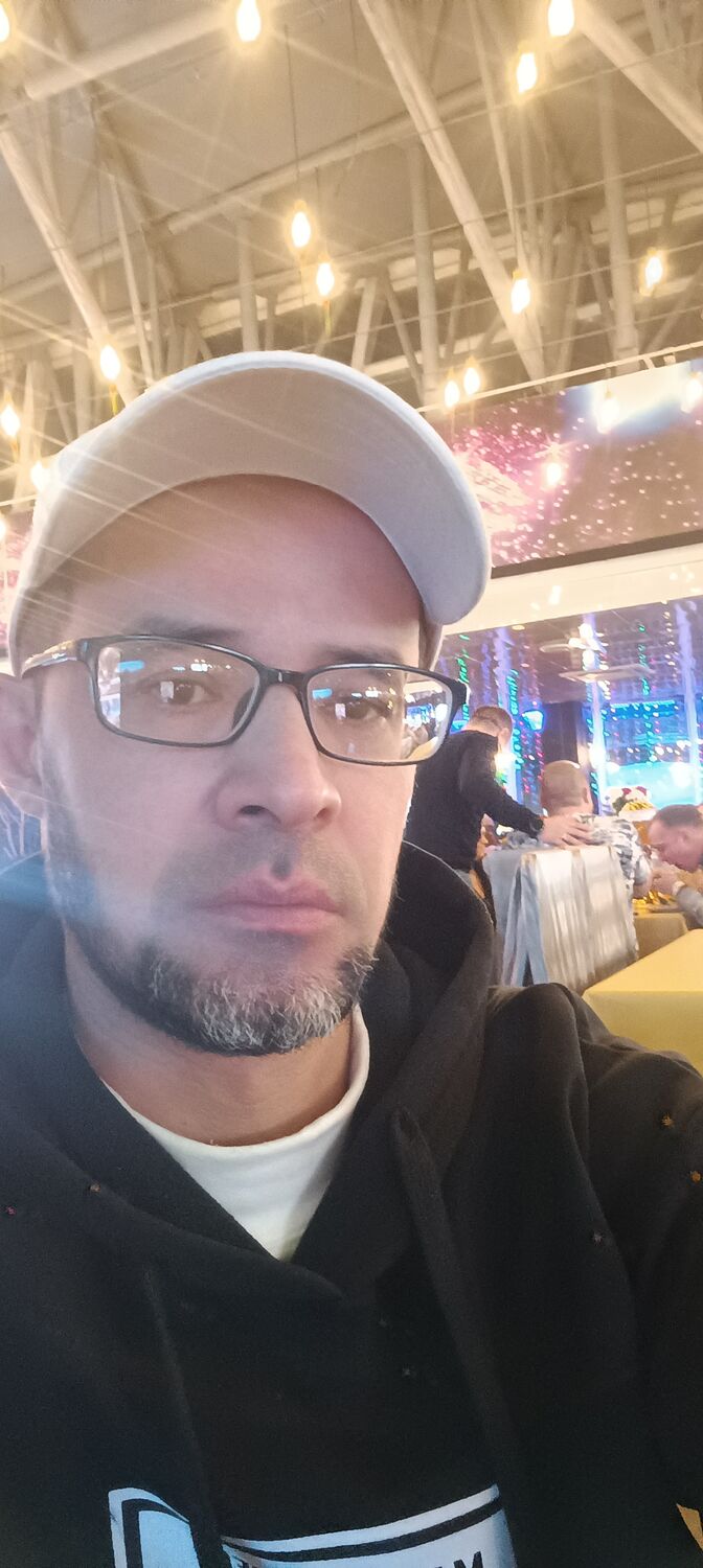  ,   Rustam, 35 ,   ,   