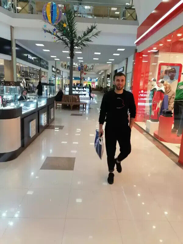 ,   Olamjon, 32 ,  