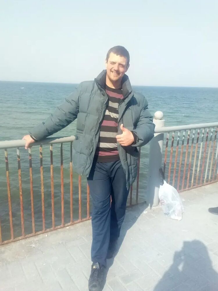  30769181  Ivan, 32 ,    