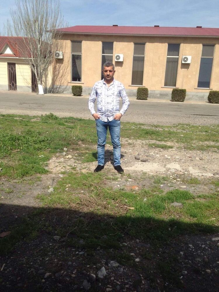 43278371  Mher, 50 ,    