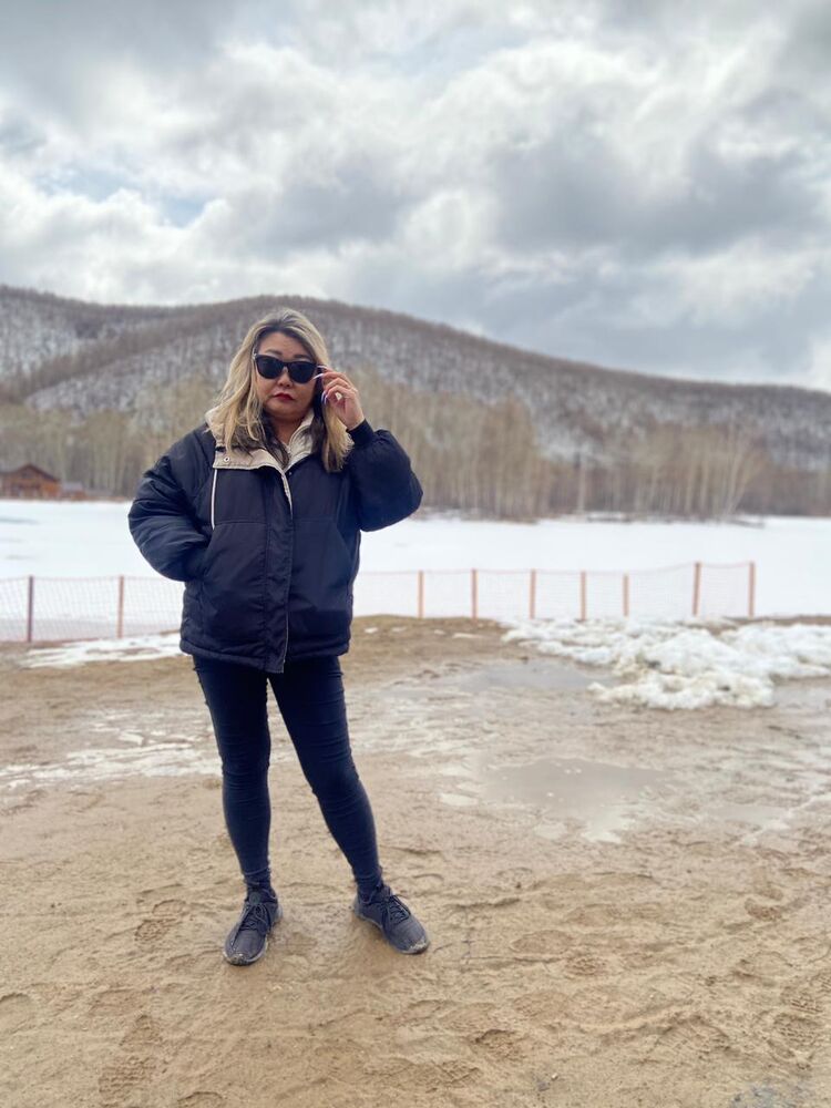  49077181  , 52 ,    --