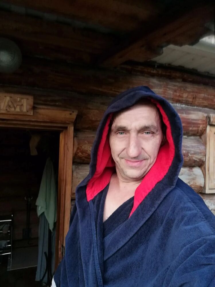  46113041  Slava, 51 ,    