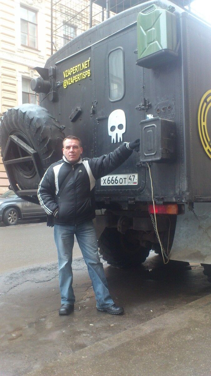  8896421  , 53 ,    -