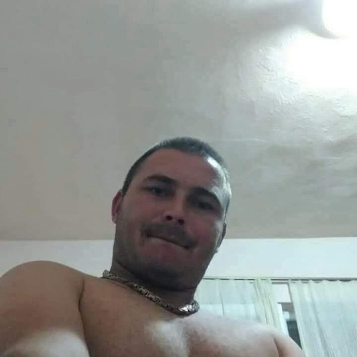  18322701  Dean, 36 ,    