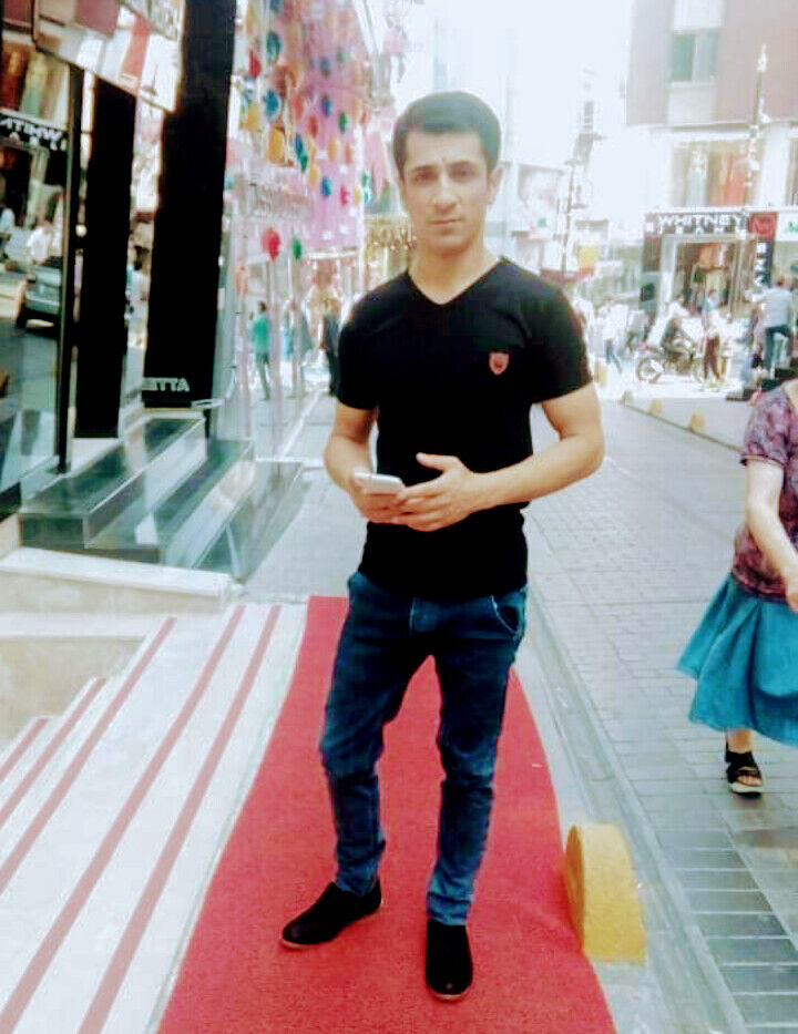  ,   Ruslan, 39 ,   ,   , c 