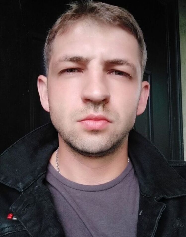  ,   Alex, 41 ,   ,   