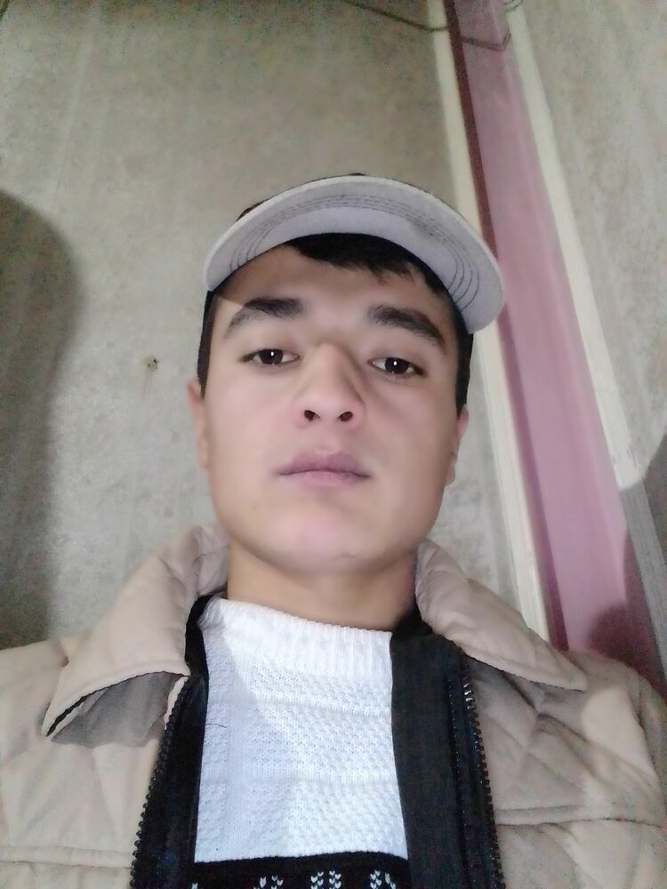  ,   Jon, 22 ,   ,   