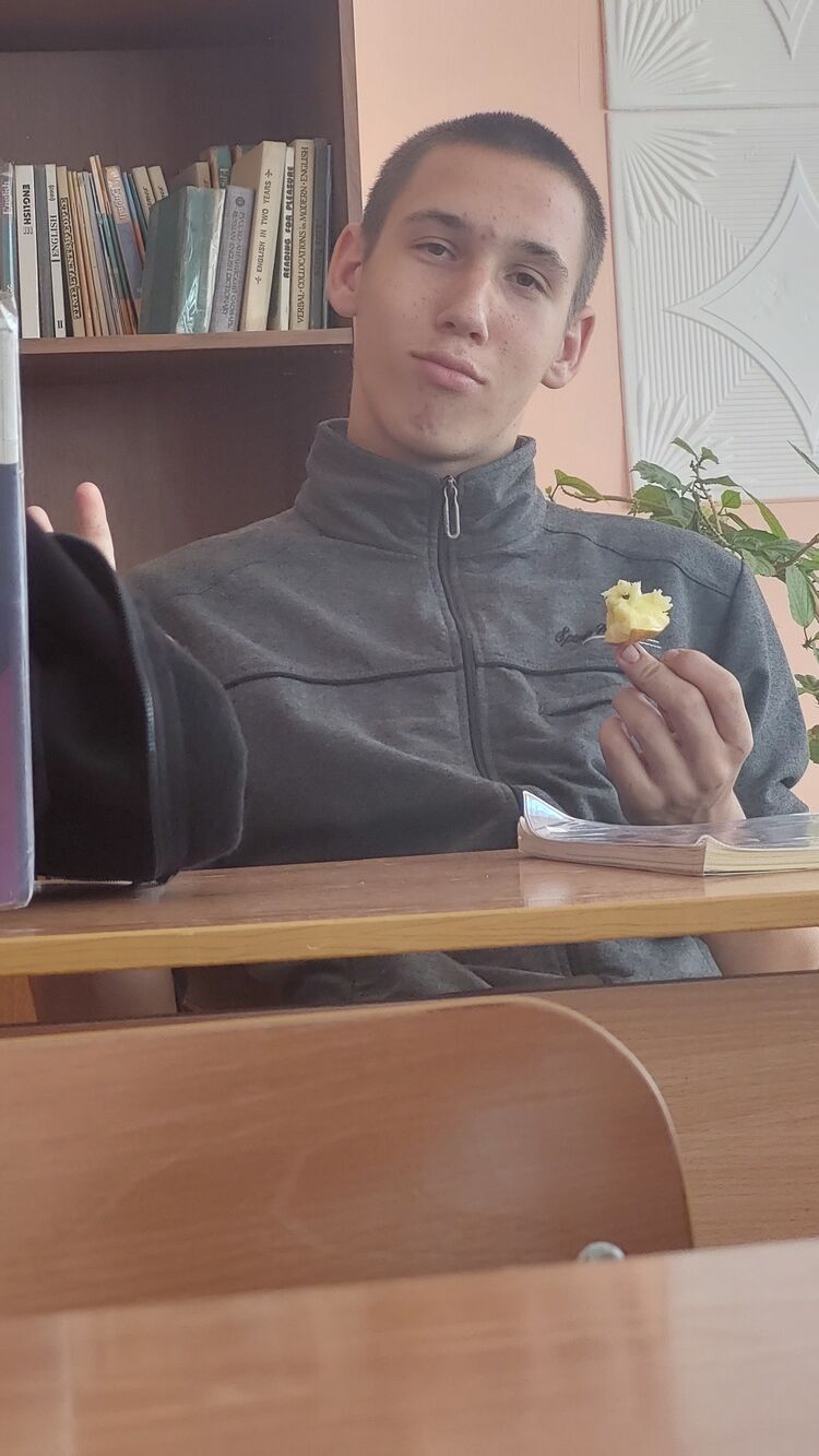  29903631  Marat, 21 ,    