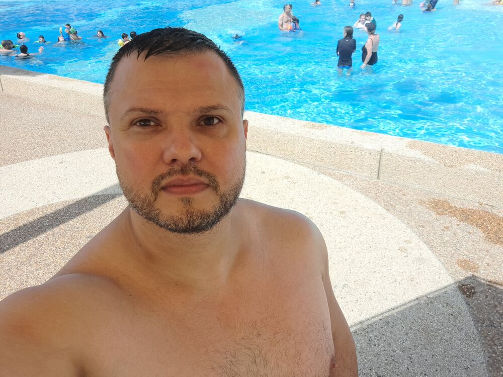  35070121  Vitaly, 43 ,    