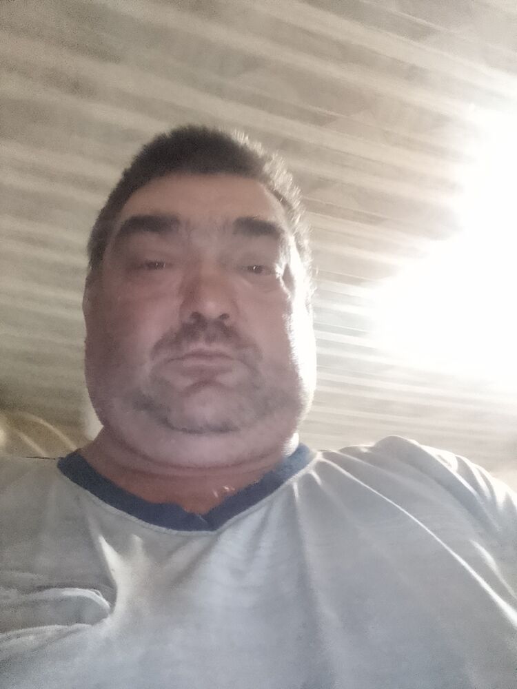  37615251  Sergey, 54 ,    