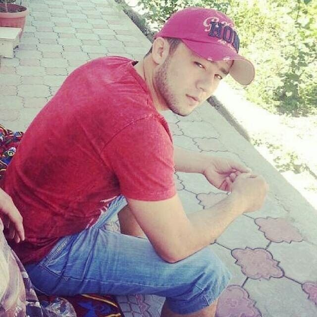  ,   Faruh, 32 ,  