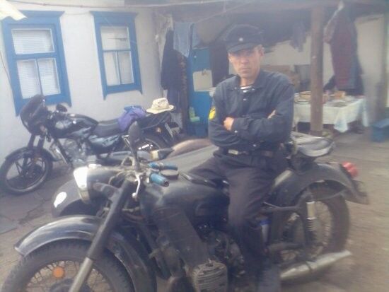  8349671  Vladis, 62 ,    
