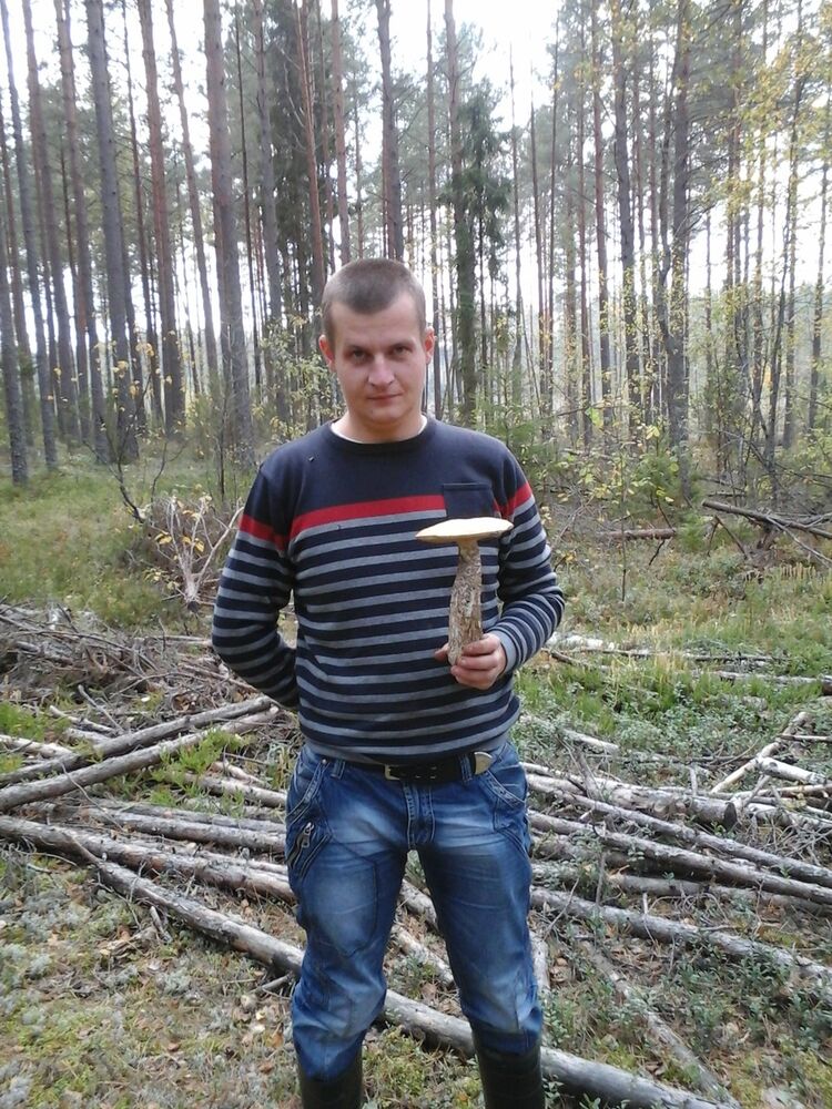  7107081  Marius, 40 ,    