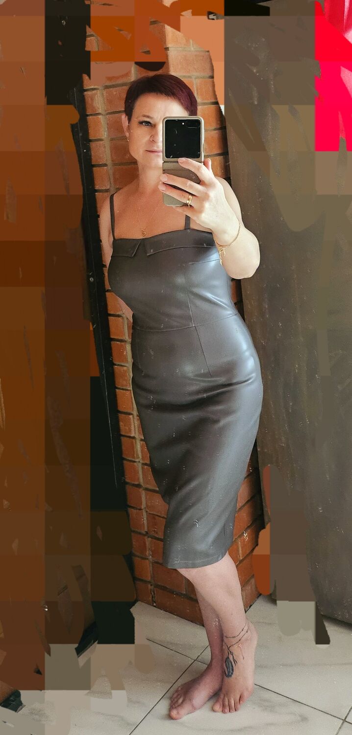  ,   Polina, 49 ,  