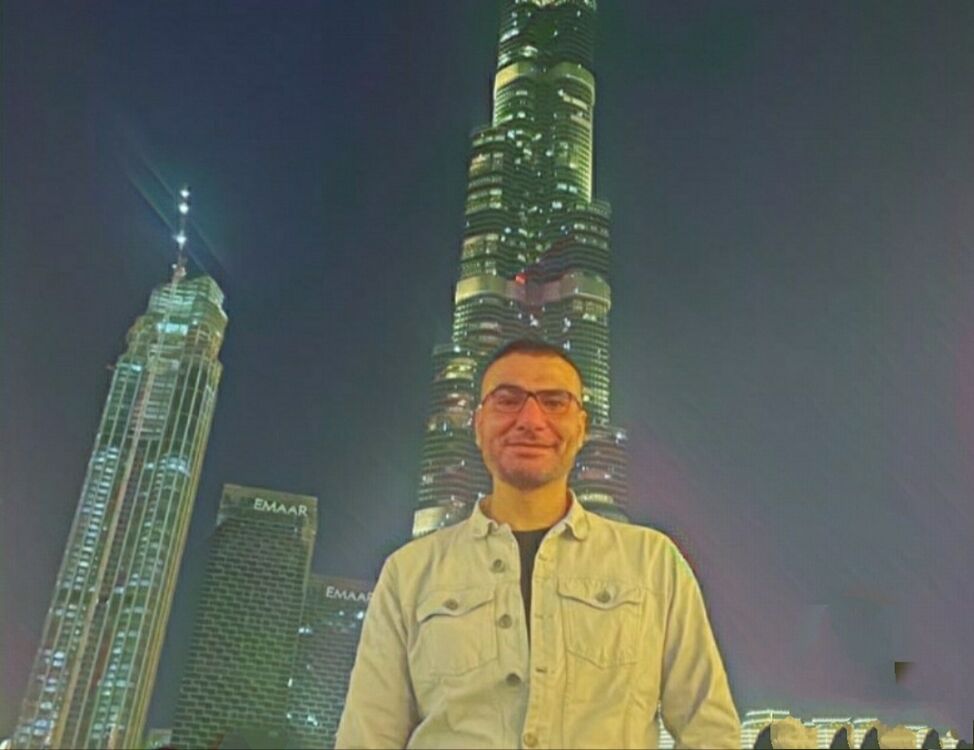  33653061  Ahmed, 41 ,    