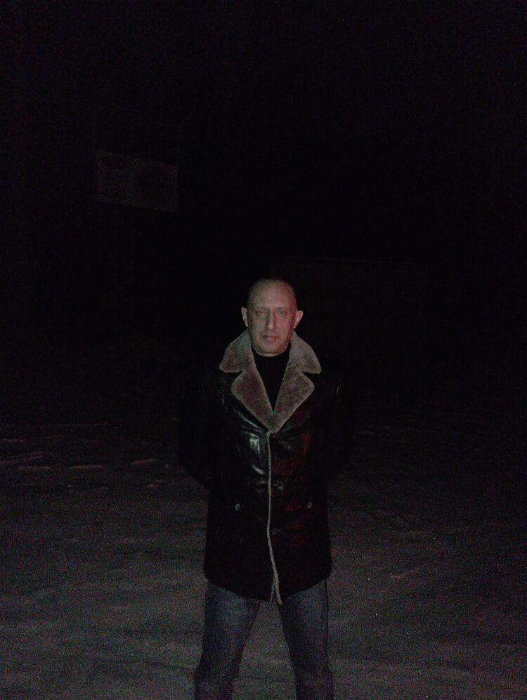  31394531  Konstantin, 42 ,    