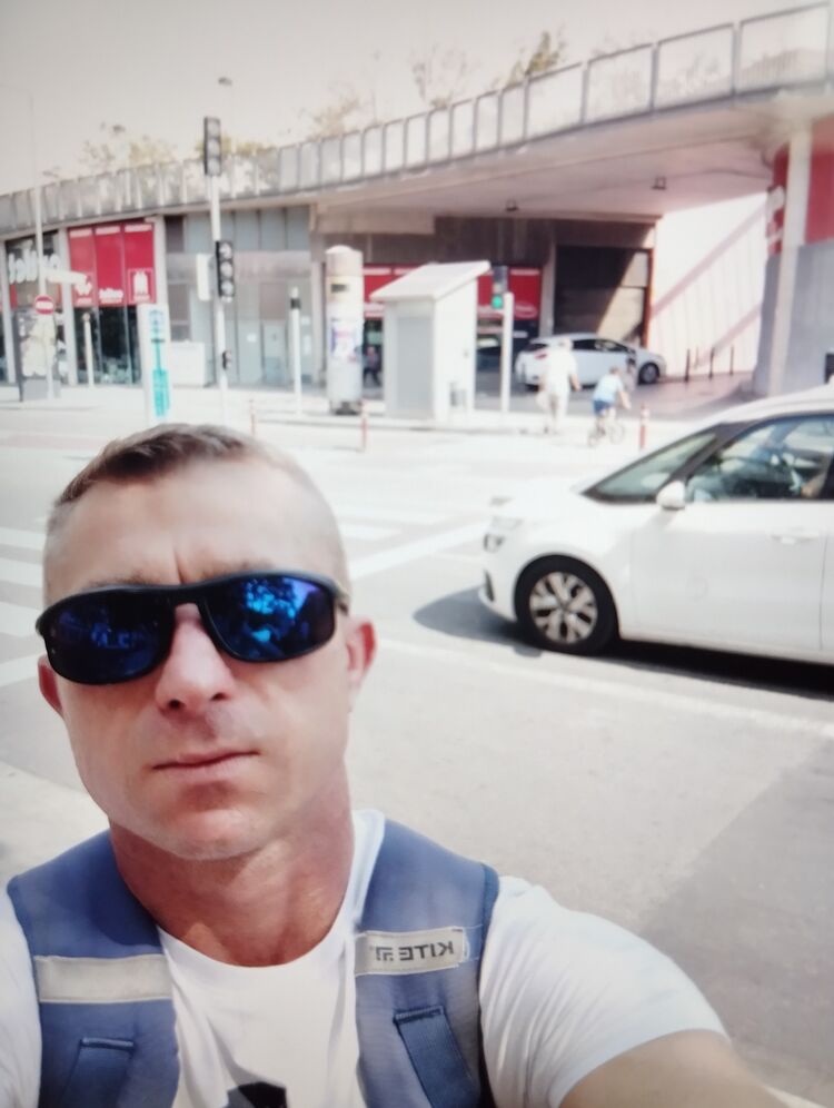  Barcelona,   Serjio, 42 ,   ,   , c 