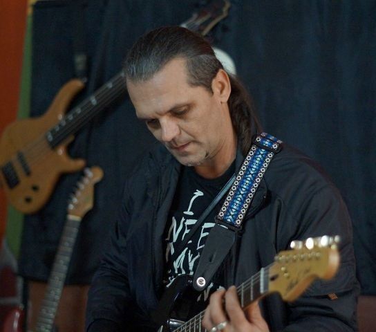  16805411  Sergey, 60 ,    