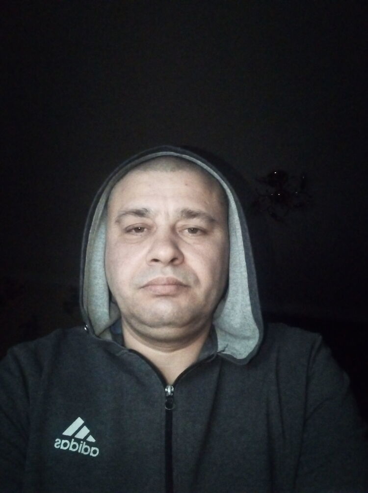  42203461  , 49 ,    