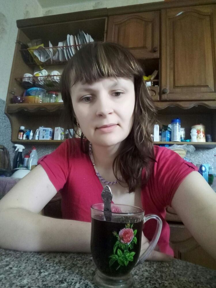  24892601  Valentina, 39 ,    