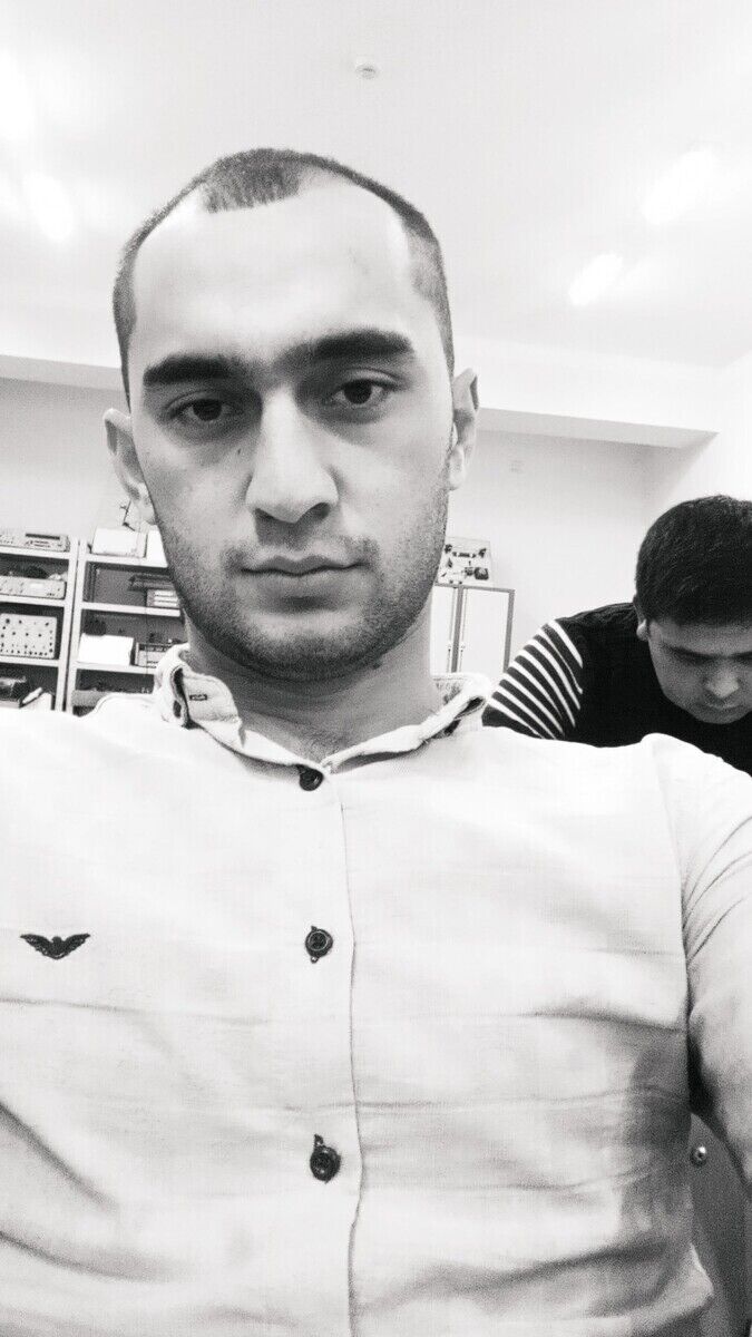  22350641  Azik, 29 ,    