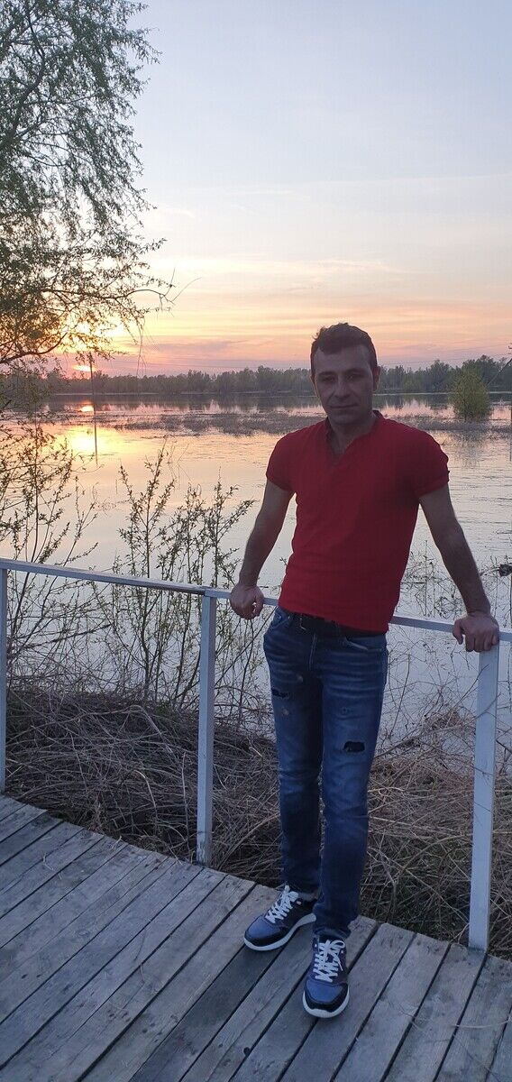  21249661  Veli, 37 ,    