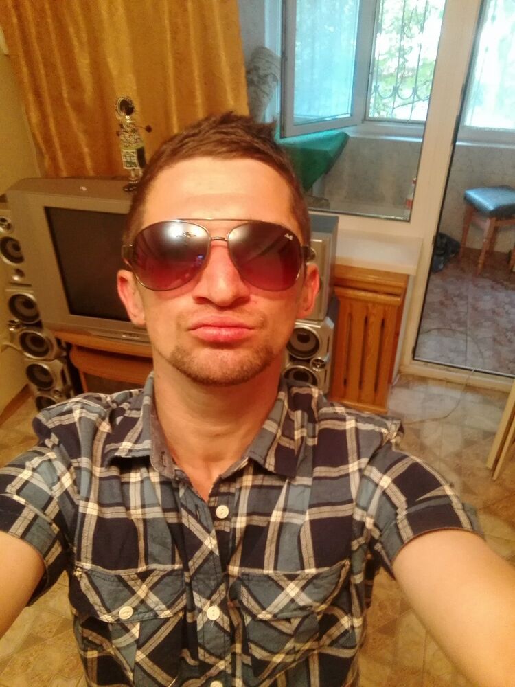  ,   Stas, 37 ,  