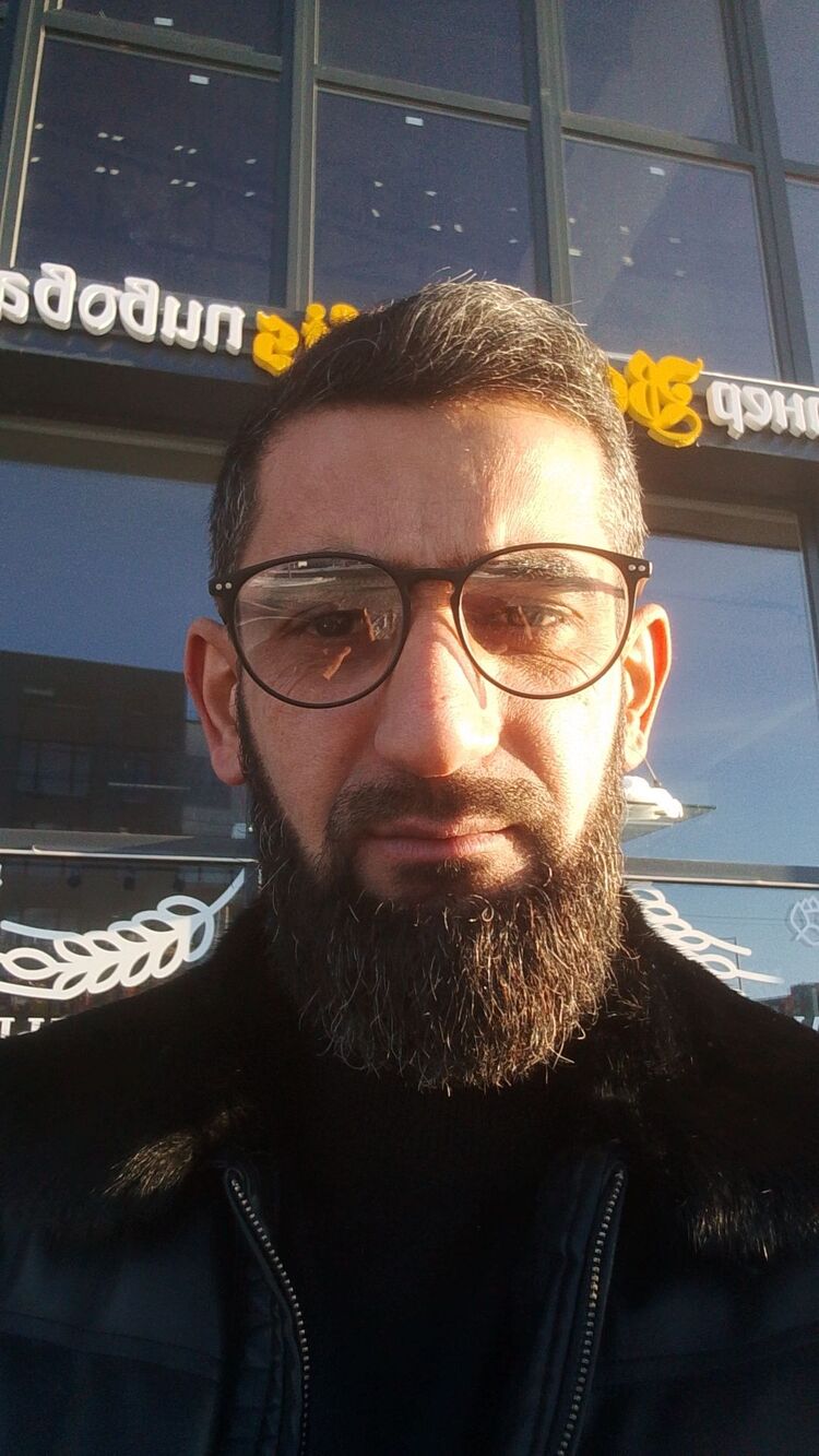  ,   Georgi M, 35 ,   ,   