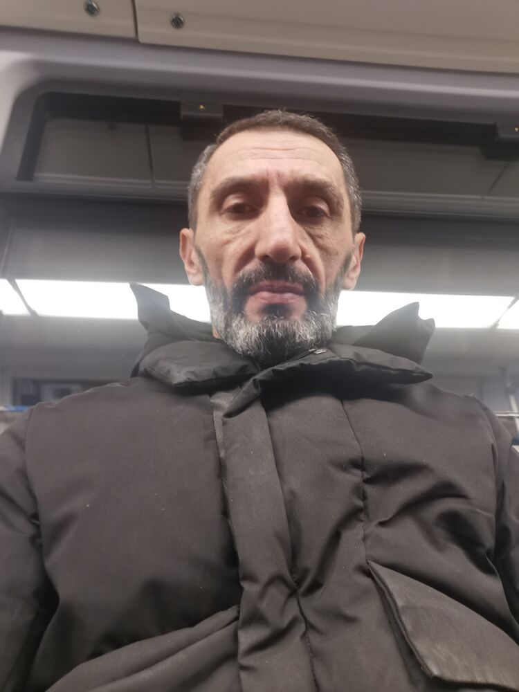  31533381  , 46 ,    