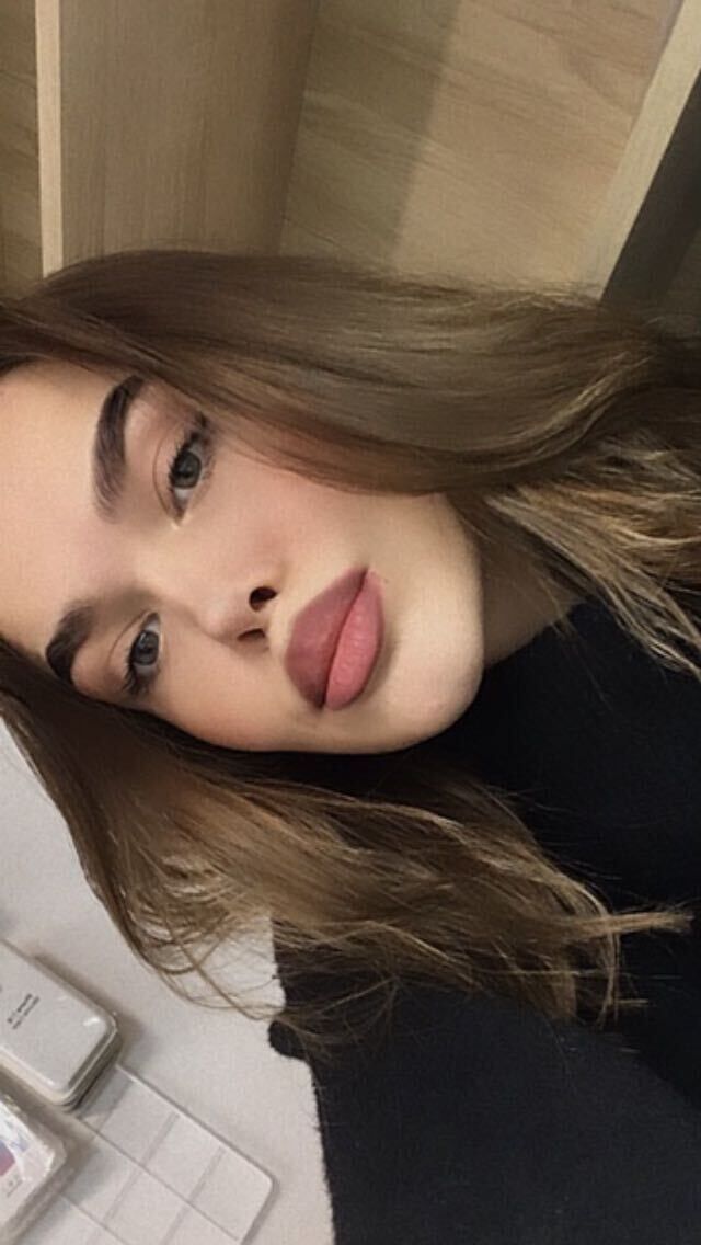  32232501  Alina, 22 ,    