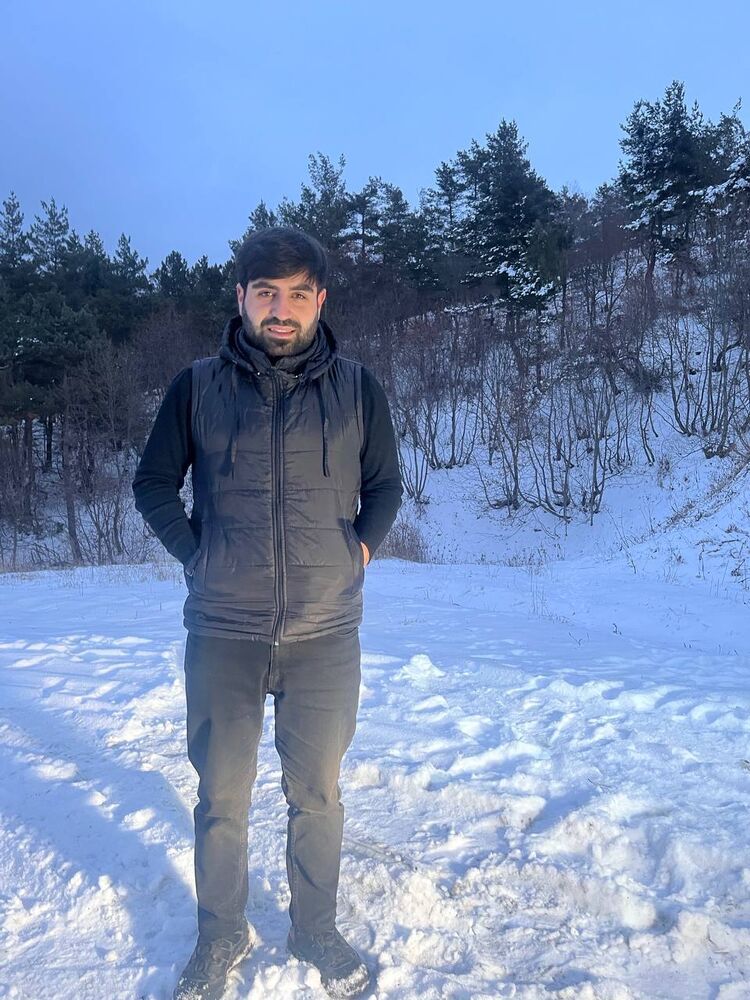  ,   Arto, 27 ,   ,   