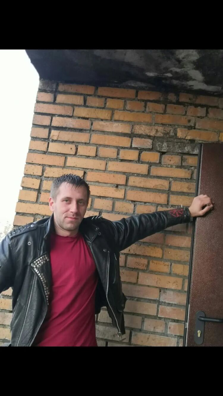  47923281  , 37 ,    