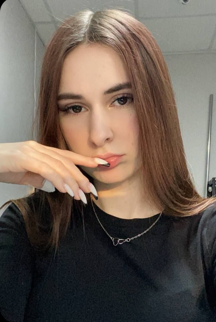  52087911  Anna, 20 ,    --