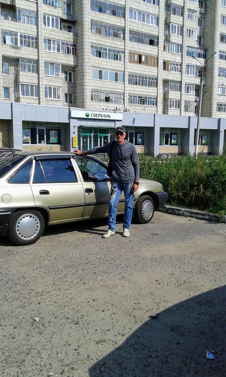  26685431  Gennadiy, 66 ,    