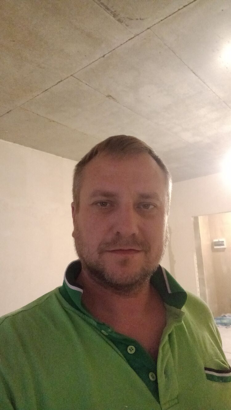  47061571  , 40 ,    